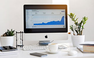 足坛悲喜夜，拜仁2:2被汉堡逼平，切尔西让二追三，阿森纳4:0大胜